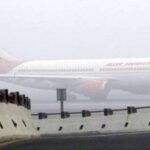 Dense fog disrupts flight operations at Srinagar airport