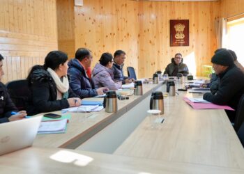 Chief Secretary Ashish Kundra chairs review meeting of PWD and Mechanical Engineering Department