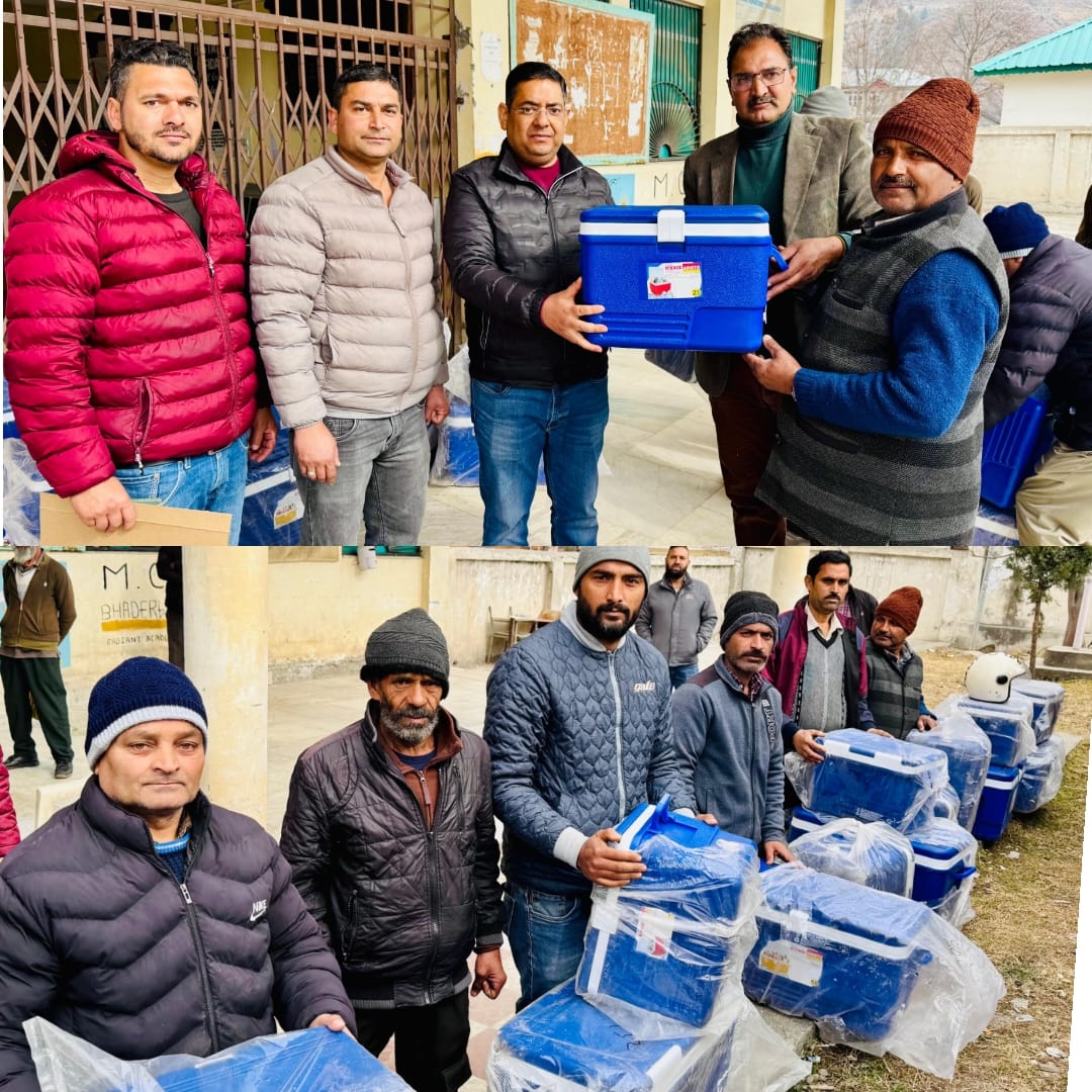 Bhaderwah: Ice-Boxes provided to fisher folk under JKCIP Scheme Bhaderwah: Ice-Boxes provided to fisher folk under JKCIP Scheme