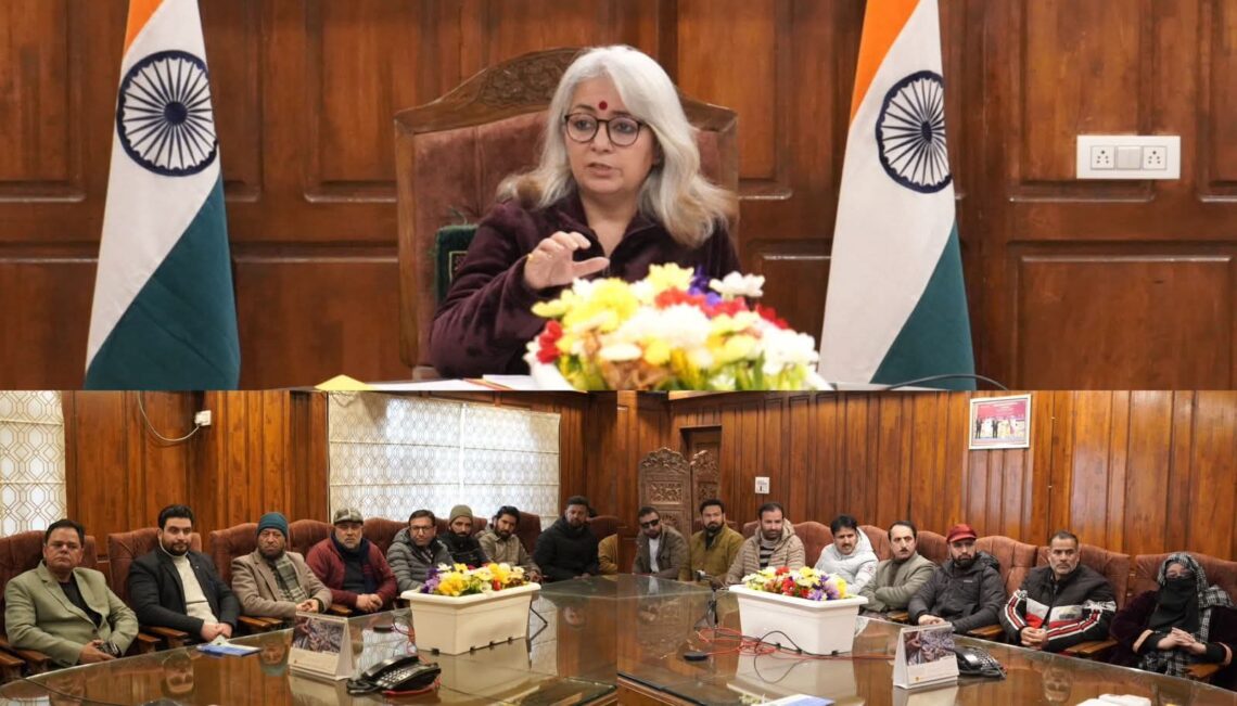 DC Bandipora Interacts with Teachers, Stresses Literacy Improvement