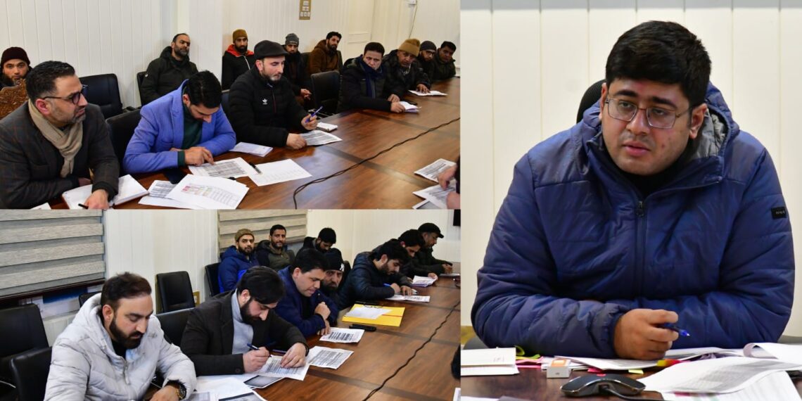 DC Ganderbal reviews progress of Digitization of Revenue Records