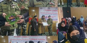 DIG SSB felicitates 40 Girls with Course Completion Certificates at Ganderbal DIG SSB felicitates 40 Girls with Course Completion Certificates at Ganderbal