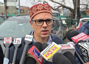 Snowfall Brings Relief, Challenges: CM Omar Abdullah