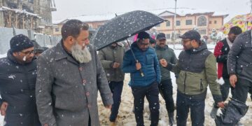 DC Kupwara Reviews Healthcare Services and Snow Clearance Operations Amid Snowfall