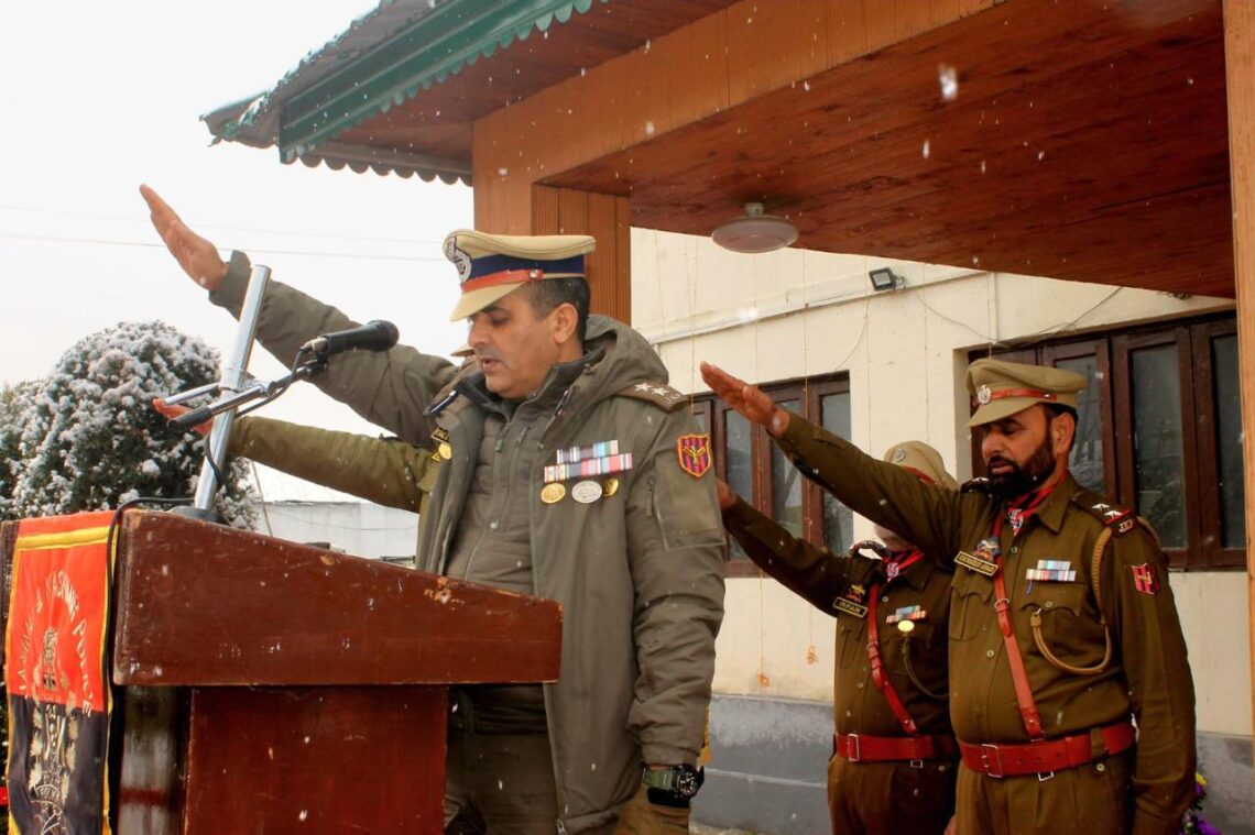 GANDERBAL POLICE OBSERVES “NATIONAL VOTER’S DAY–2026” WITH PLEDGE CEREMONY AT DPO GANDERBAL GANDERBAL POLICE OBSERVES “NATIONAL VOTER’S DAY–2026” WITH PLEDGE CEREMONY AT DPO GANDERBAL