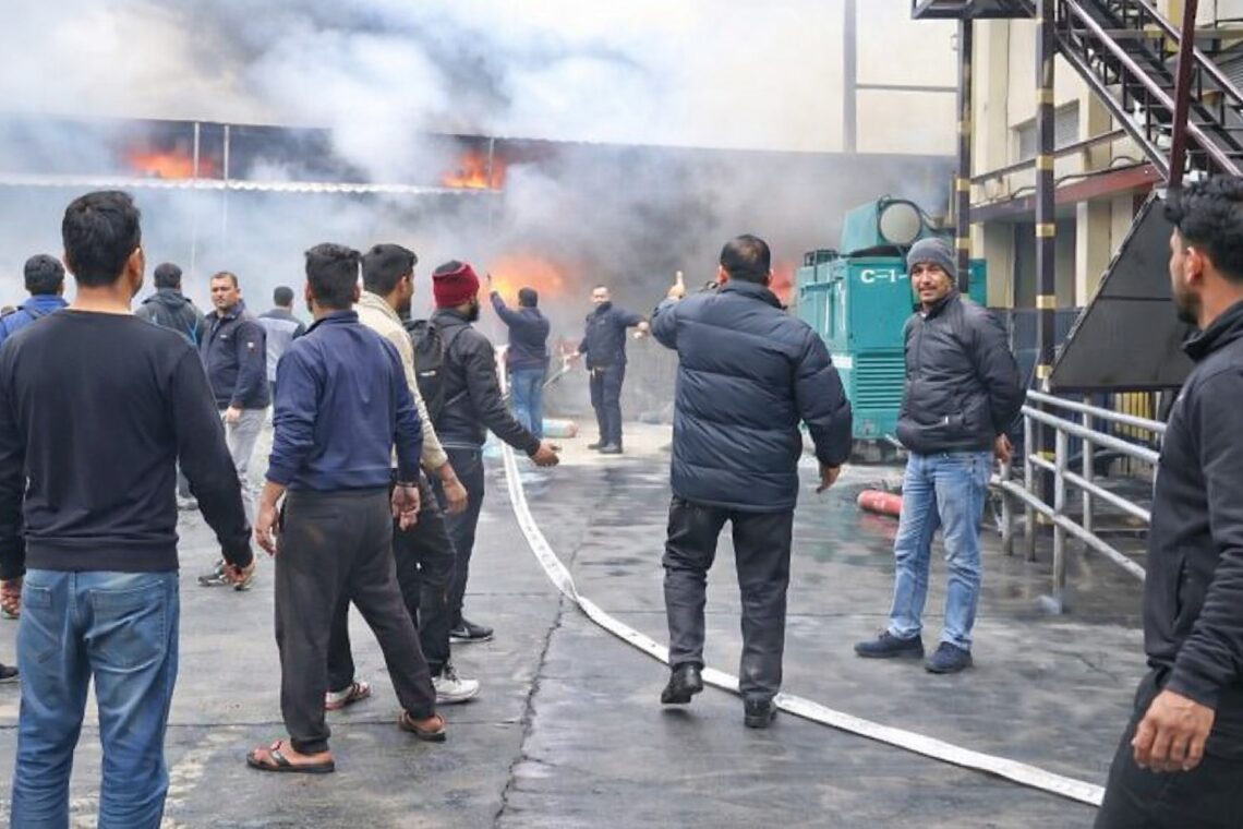 Massive fire engulfs pencil factory on Akhnoor Road in Jammu Massive fire engulfs pencil factory on Akhnoor Road in Jammu