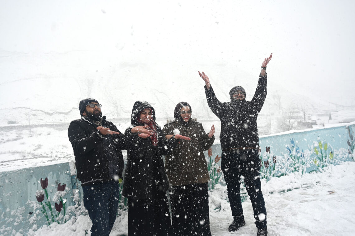 BRO restores strategic Rajouri–Kandi–Kotranka road after snowfall BRO restores strategic Rajouri–Kandi–Kotranka road after snowfall