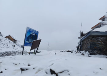 Snow accumulation blocks Mughal Road, clearance work underway