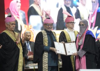 Character, discipline key to success: VP Radhakrishnan at KU convocation