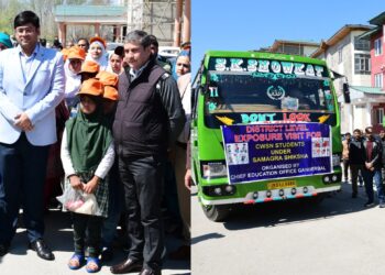 DC Ganderbal flags-off exposure visit for CWSN students