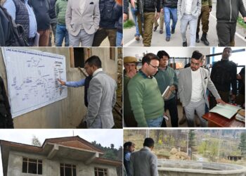 DC Kulgam visits Manzgam; Reviews Healthcare and Education facilities