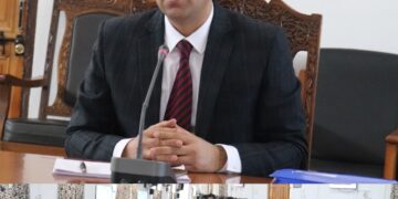 DDC Anantnag reviews progress of RDD Sector