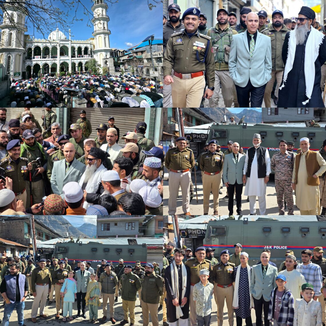 Eid-ul-Fitr celebrated in Kishtwar, DC, SSP exchanged greetings