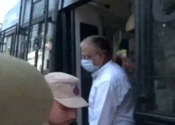 Accused in Farooq Abdullah Attack Was ‘Intoxicated,’ Gave Conflicting Statements: Sources