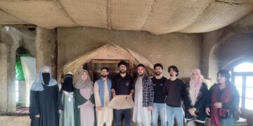 ICSS, IUST Organizes Religio-Historical Visit in Srinagar ICSS, IUST Organizes Religio-Historical Visit in Srinagar