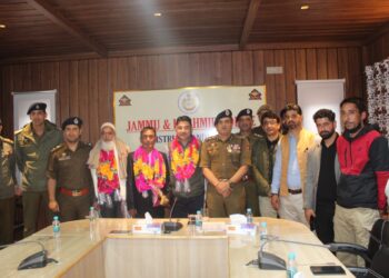 GANDERBAL POLICE ACCORDS WARM SEND-OFF TO 03 POLICE PERSONEL ON THEIR SUPERANNUATION AT DPO GANDERBAL
