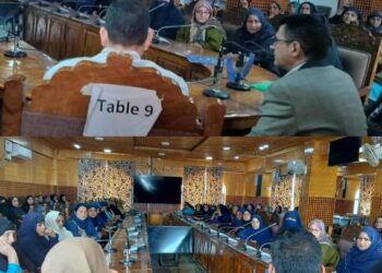Mission Shakti Shopian organizes Capacity Building Programme for ASHA Workers under BBBP