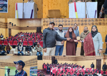 YS&S Bandipora organises Drug De-Addiction Awareness Programme under NMBA at NM BHSS Kaloosa