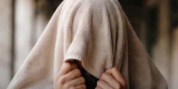 ACB traps SPO in Anantnag for Rs 18,000 Bribe ACB traps SPO in Anantnag for Rs 18,000 Bribe