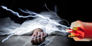 PDD Employee Injured After Electric Shock at DC Office Srinagar PDD Employee Injured After Electric Shock at DC Office Srinagar