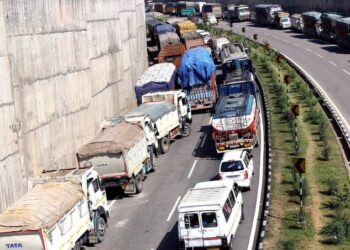 Traffic Diversion Announced on Srinagar-Baramulla NH-44 Amid Security Precautions