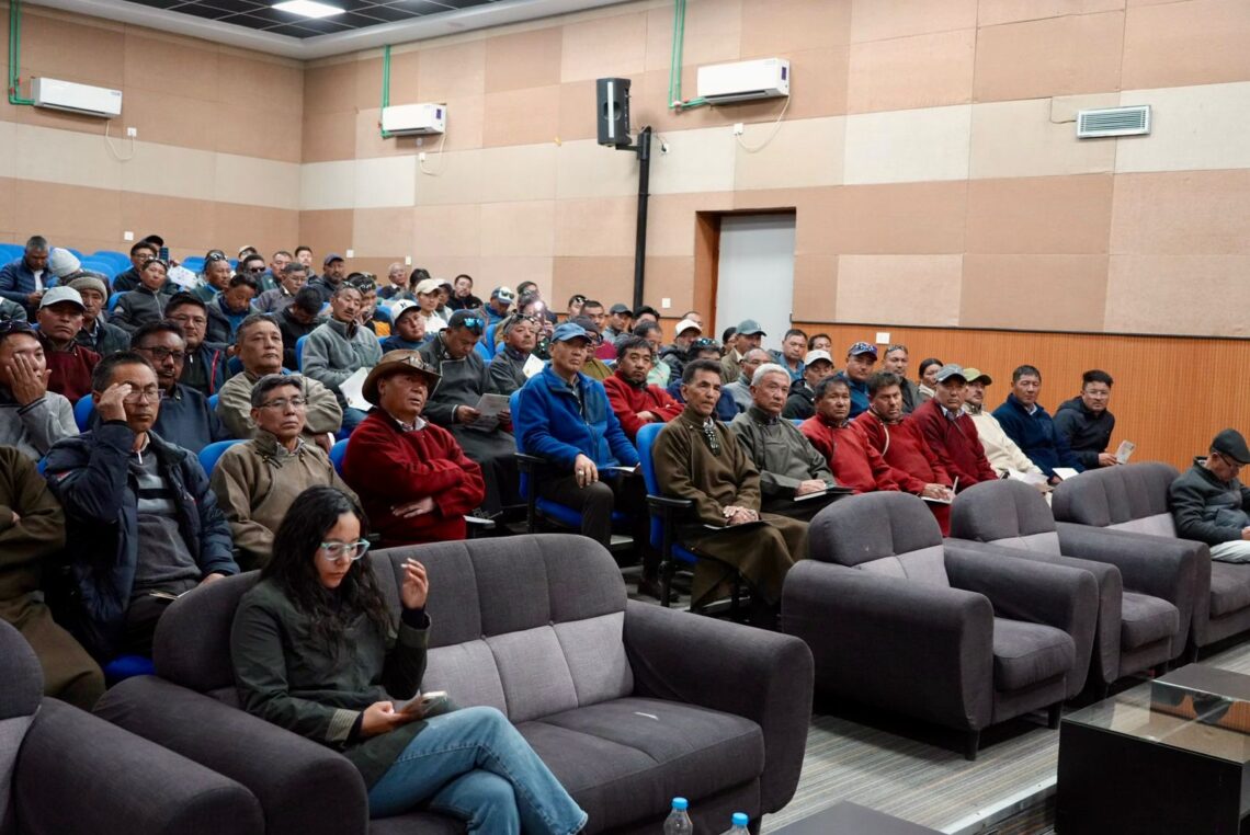 Chief Secretary interacts with All Ladakh Goba Association on preparations for Sacred Buddha Relics Exposition