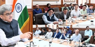 CS sets the ball rolling for identification of AAY beneficiaries for 200 units free electricity CS sets the ball rolling for identification of AAY beneficiaries for 200 units free electricity