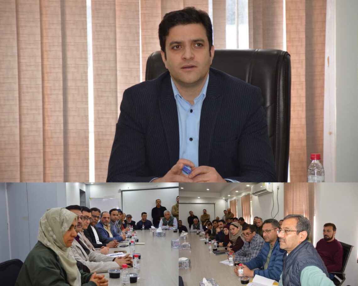 DC Budgam visits industrial Estate Rangreth; Chairs  review meeting