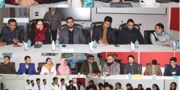 DC Srinagar, Principal GMC interact with students & Faculty