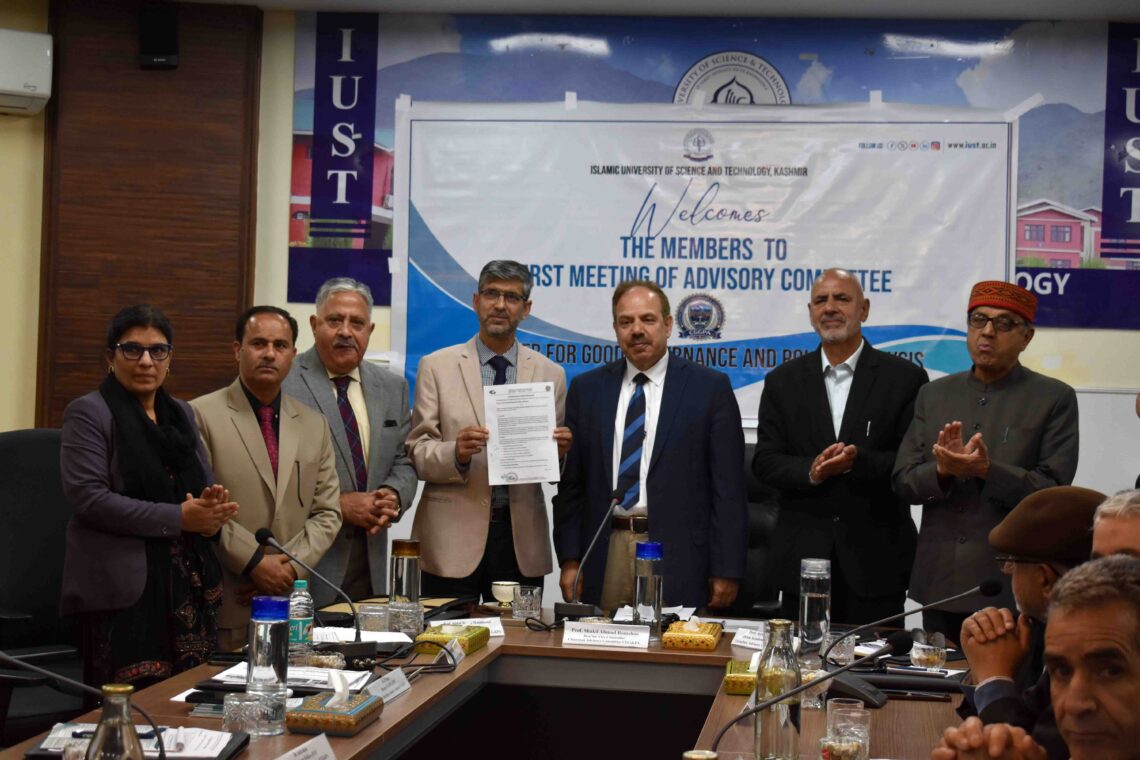 IUST Signs MoU with CGG Hyderabad to Advance Governance and Policy Research