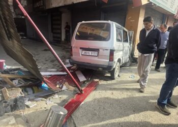 Driver Dies, Two Others Injured in School Van Accident at Lal Chowk, Students safe