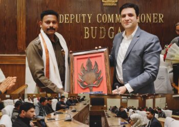 District Administration Budgam Bids Farewell to Outgoing SSP Nikhil Borkar .