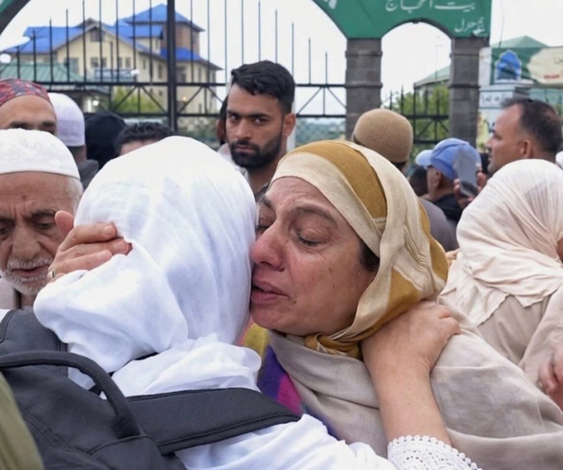 Kashmir’s Haj 2026 Pilgrimage Begins; First Batch Departs Amid Emotional Scenes in Srinagar