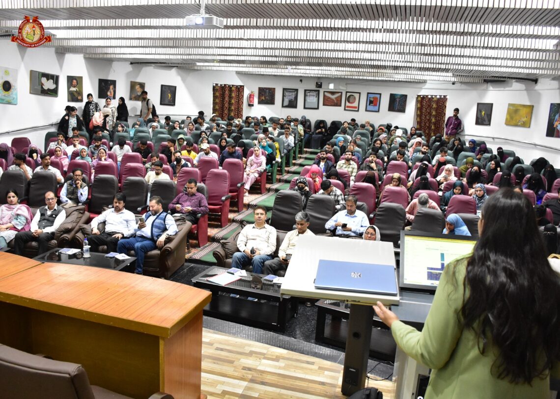 KU-JoVE hold workshop on digital tools for science education