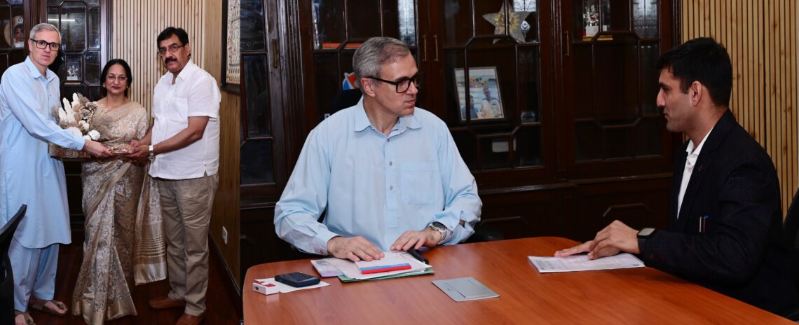 Several public representatives, delegations call on CM Omar Abdullah in Jammu Several public representatives, delegations call on CM Omar Abdullah in Jammu