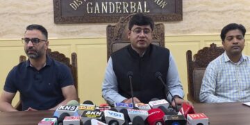 DC Ganderbal appeals to residents of Ganderbal to participate in Census 2027 Self-Enumeration Drive