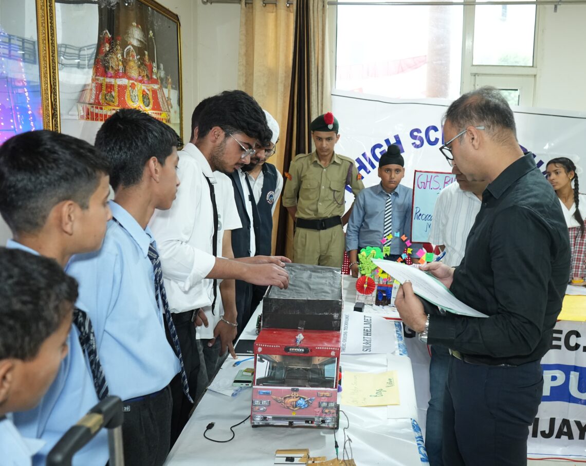 SCERT Jammu organizes Divisional Level 53rd Rajya Stariya Bal Vaigyanik Pradarshani (RSBVP) 2025–26 at Kisan Bhawan